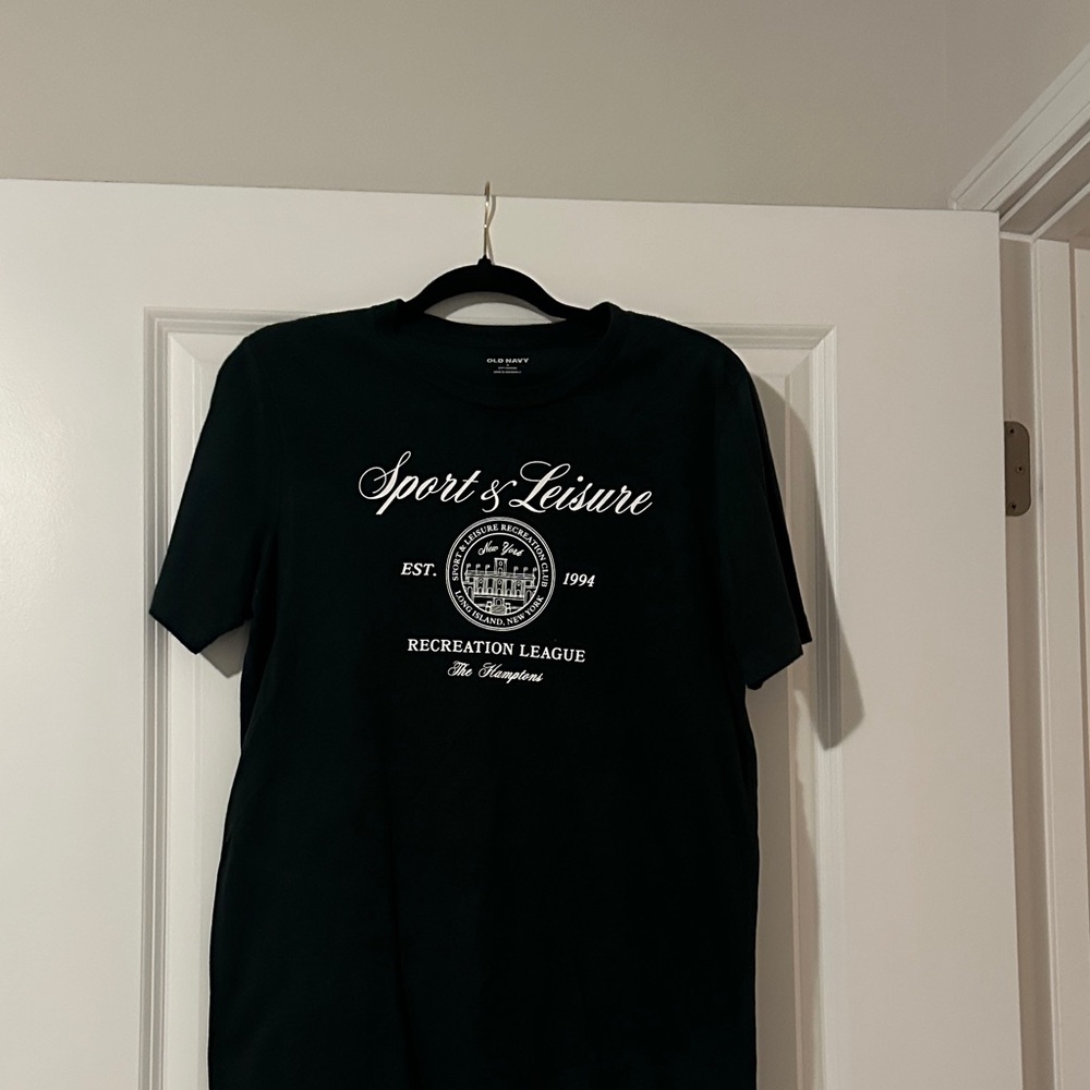 Old Navy Black Graphic 'Sport & Leisure' Short Sleeve Tee
